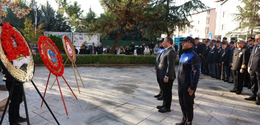 Atatürk, Derince’de Saygı ve Özlemle Anıldı