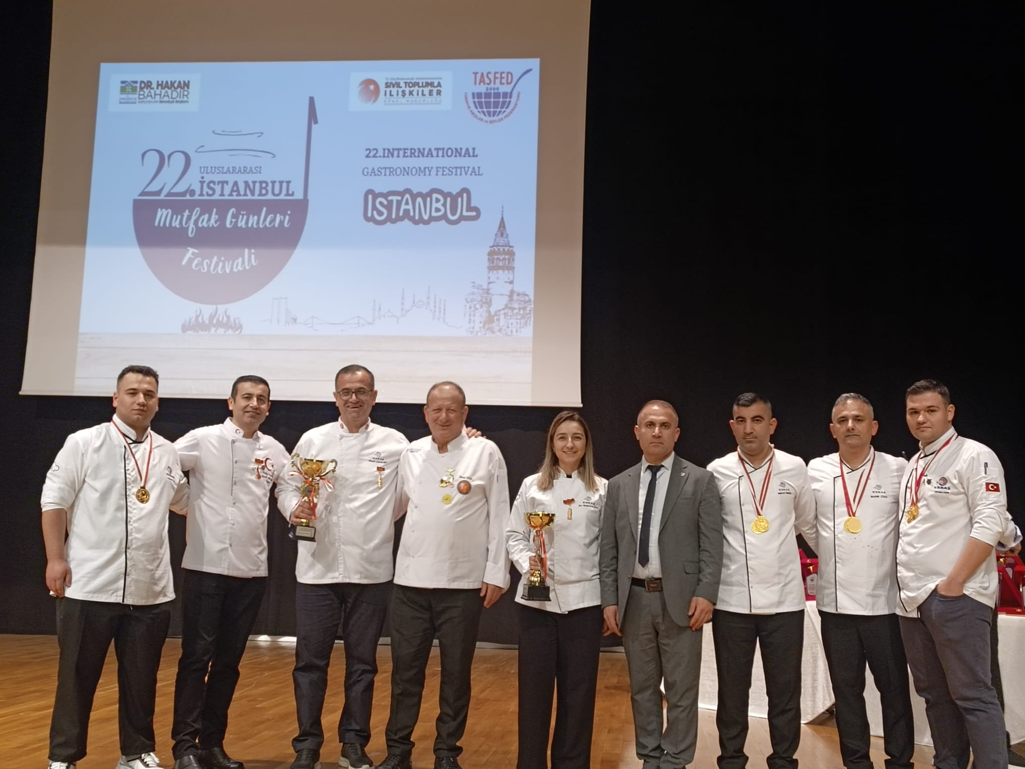 ESBAŞ AŞÇILARI ULUSLARARASI YARIŞMADAN ALTIN ÜNVANLARLA DÖNDÜ