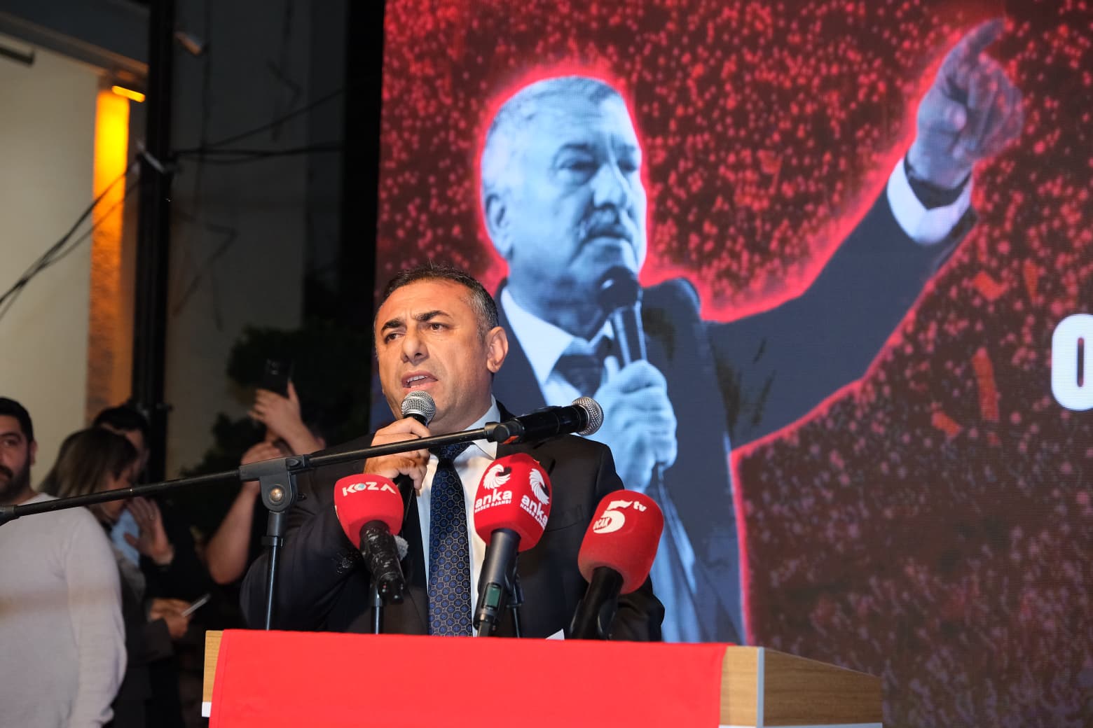 10 bini aşkın Adanalı Zeydan Karalar’ın serbest bırakılması çağrısında bulundu