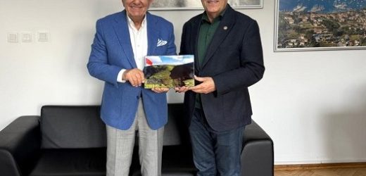 BAŞKAN DEMİR. PROF. DR. ESFENDER KORKMAZ’I ZİYARET ETTİ