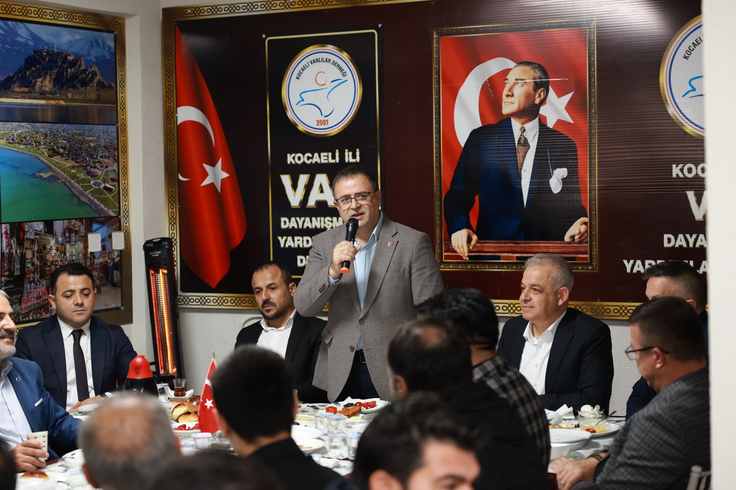 Başkan Gökçe’den Vanlılar Derneği´ne Ziyaret