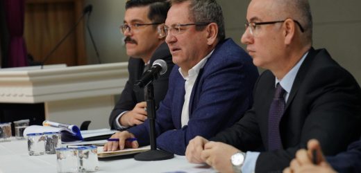 Ayvalık’ta Muhtarlar Görüş ve Önerilerini Dile Getirdi…