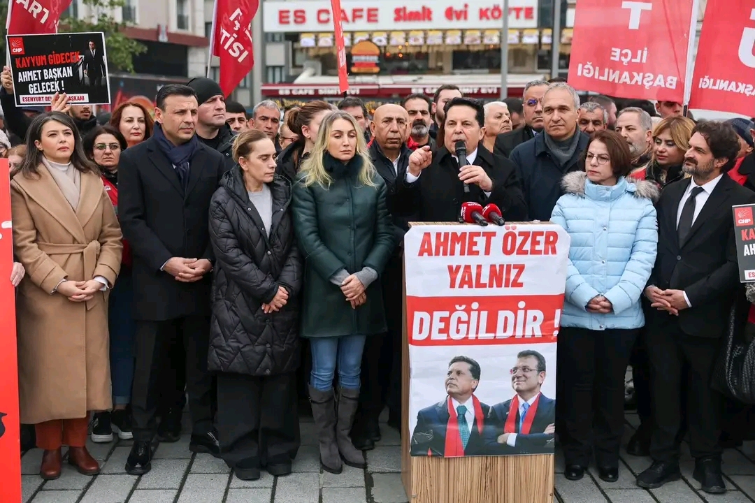 Ahmet Özer İçin Esenyurt Cumhuriyet Meydanında Vatandaşlar Haykırdı