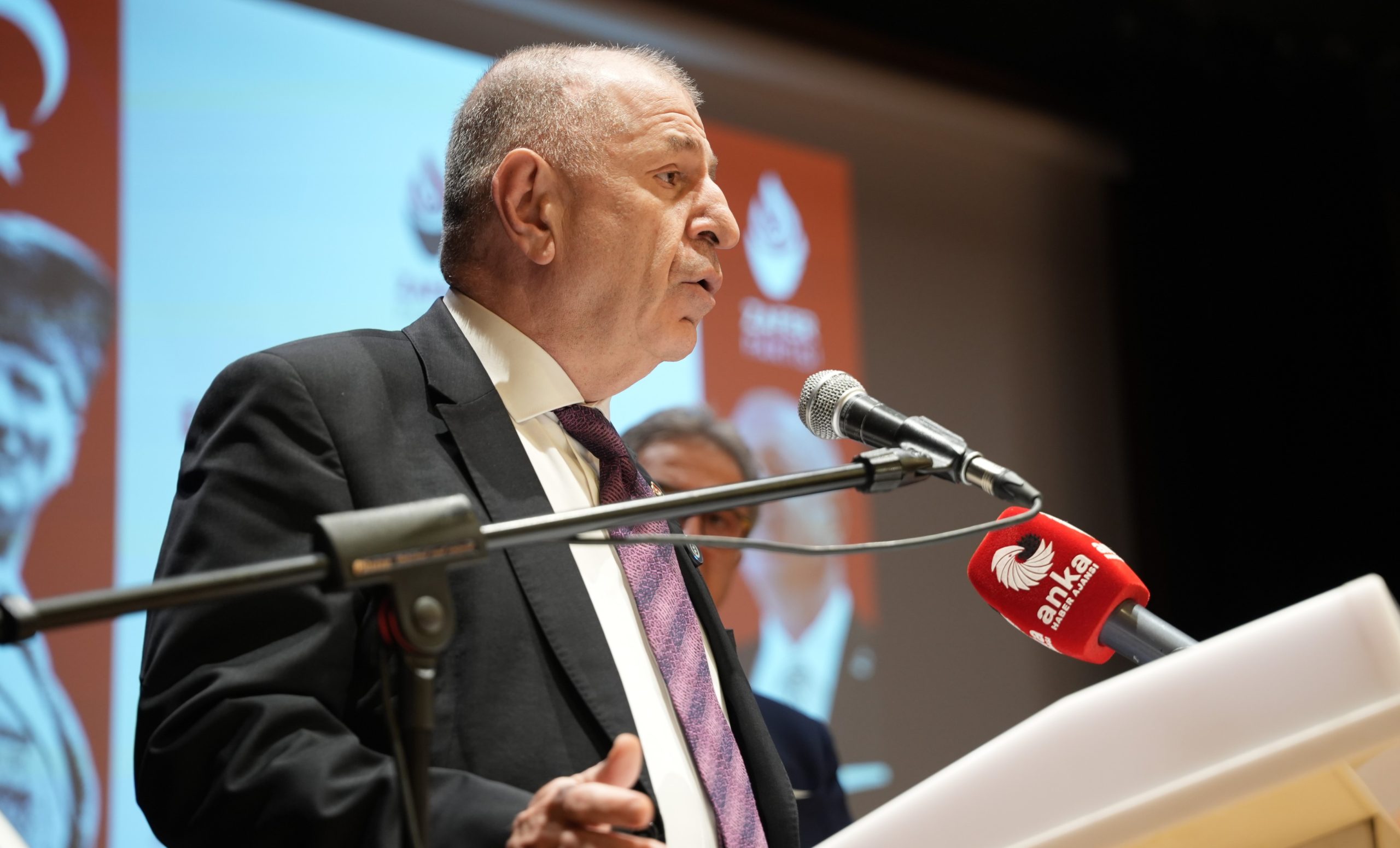 “SAĞLIK BAKANLIĞI TARİKAT VE CEMAATLERİN DENETİMİ ALTINDA”