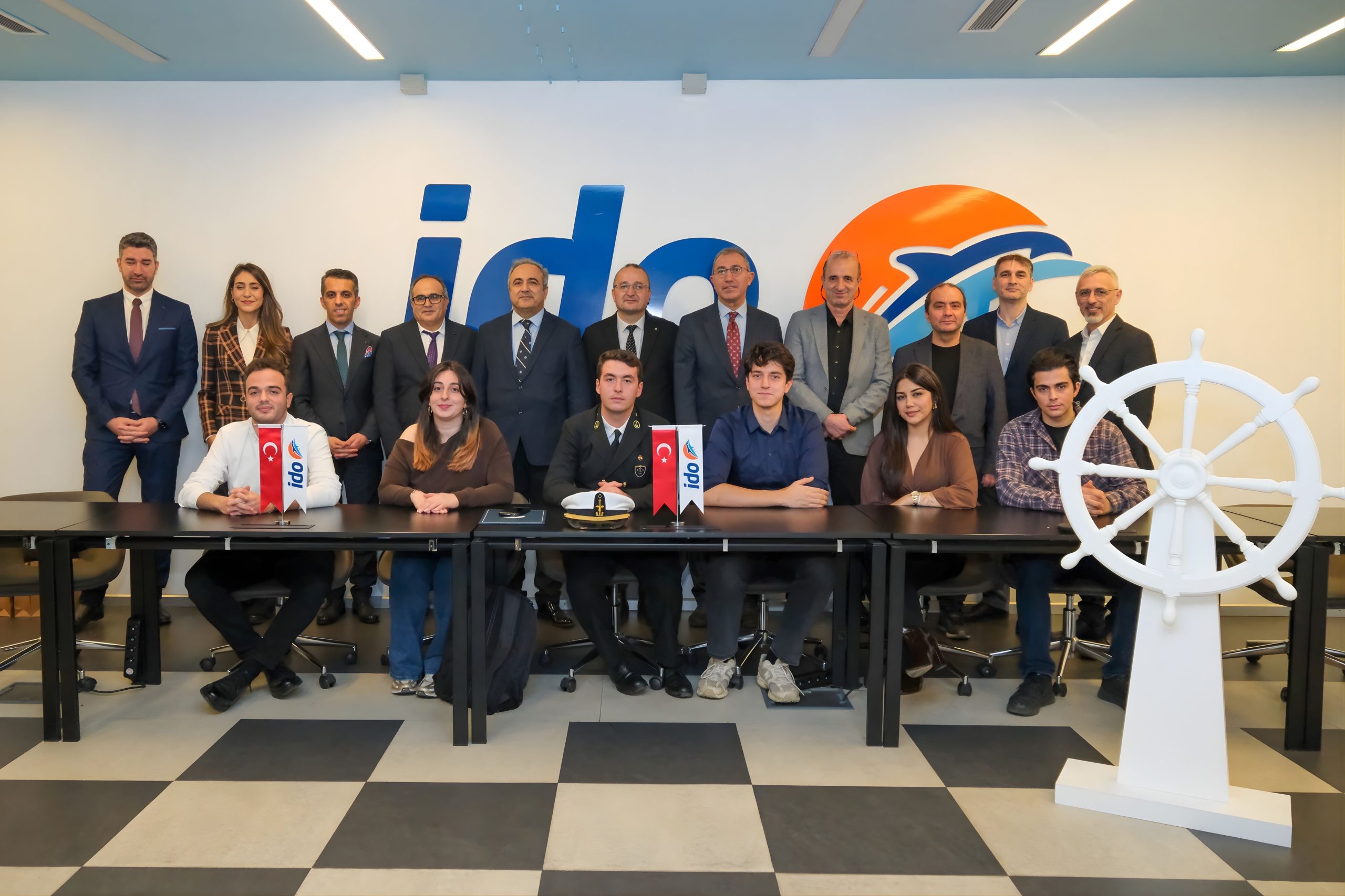 30 Yıllık Tecrübe Genç Denizcilerle Buluşuyor: Mentörüm İDO Hayata Geçti.