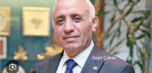 REŞİT ÇAKAS, SEVENLERİN OMUZLARINDA  EBEDİYETE UĞURLANDI.