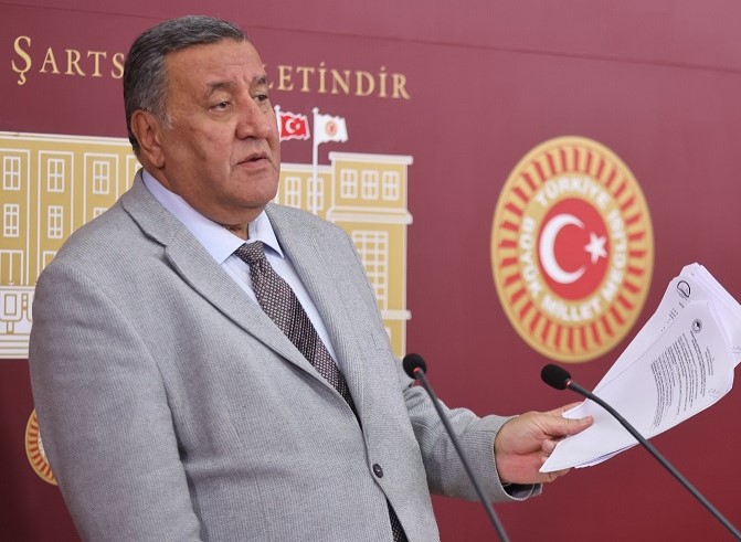 Gürer: “Et Sorunu Ahır Giderleri Düşürülmeden Çözülemez”