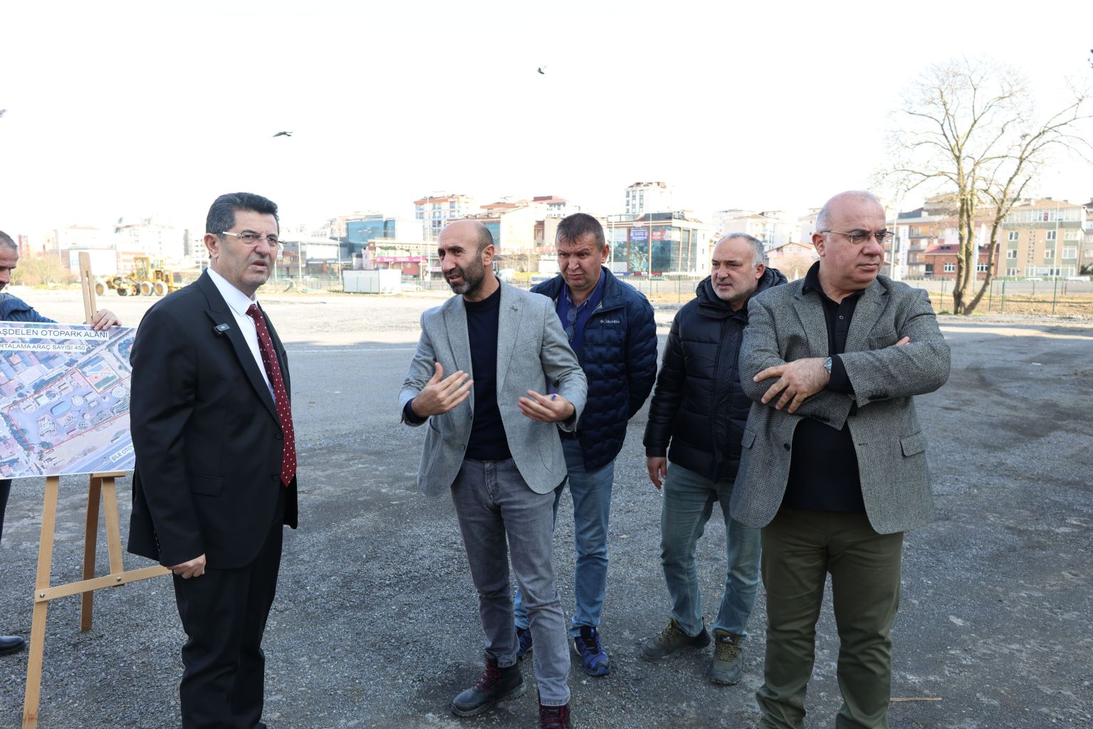 ÇEKMEKÖY’DE OTOPARK SORUNUNA YENİ ÇÖZÜMLER