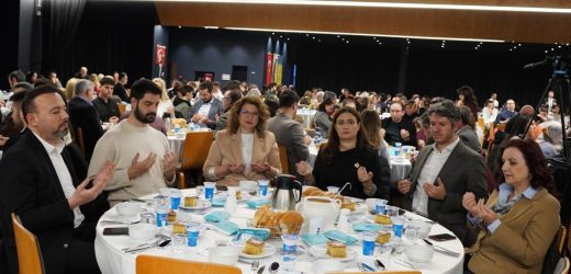 TIP BAYRAMI’NDA SAĞLIK ÇALIŞANLARI AYNI SOFRADA BULUŞTU