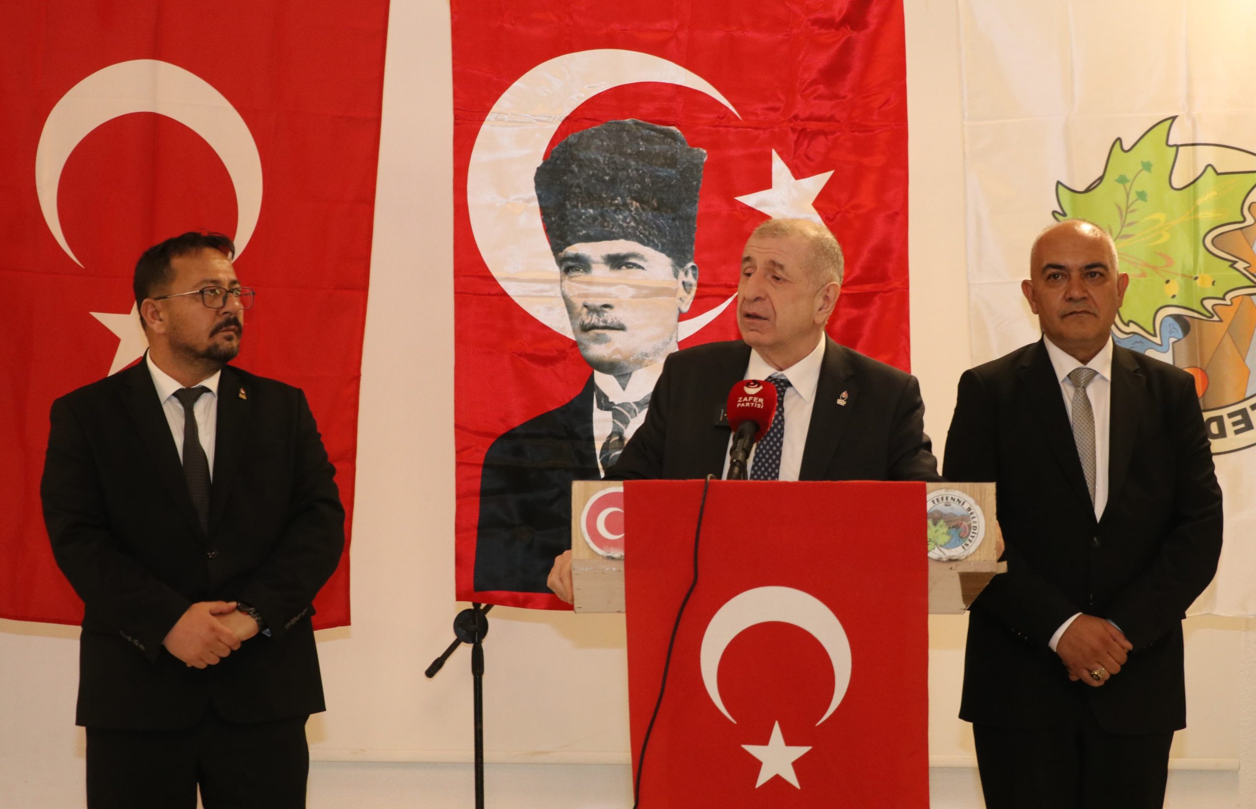 “VATAN SAVUNMASI BAZEN SÜNGÜYLE, BAZEN DE ATTIĞINIZ OY İLE YAPILIR”