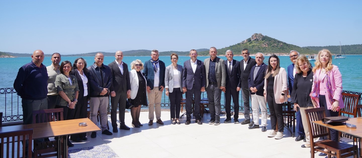 Balıkesir Kent Konseyleri Ayvalık’ta buluştu…
