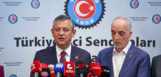 CHP GENEL BAŞKANI ÖZGÜR ÖZEL, TÜRK-İŞ GENEL BAŞKANI ATALAY’I ZİYARET ETTİ
