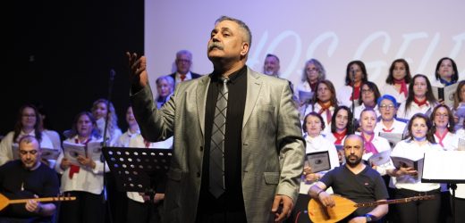 KARTAL’DA TÜRKÜ RÜZGÂRI ESTİ