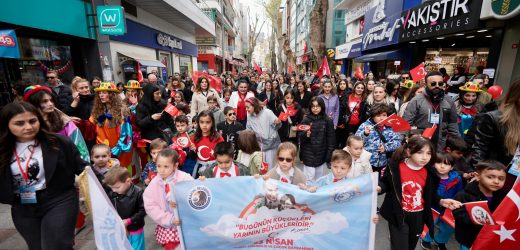 KARTAL’DA UNUTULMAZ 23 NİSAN COŞKUSU