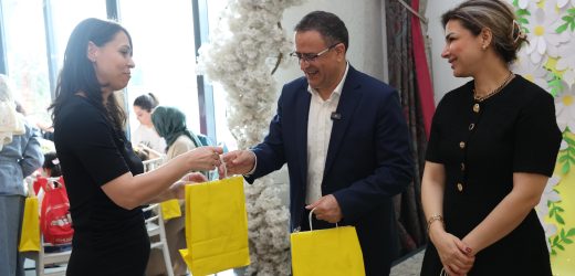 Minik Kalplerden Annelerine Sevgi Dolu Kutlama