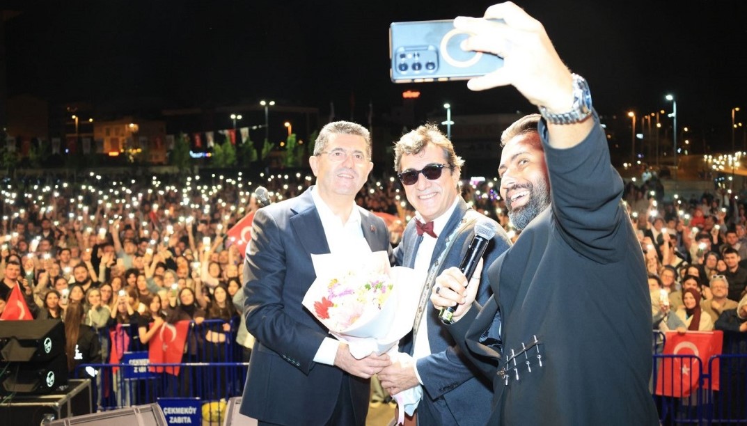 ÇEKMEKÖY’DE 19 MAYIS COŞKUSU GENÇLİK FESTİVALİ İLE YAŞANDI