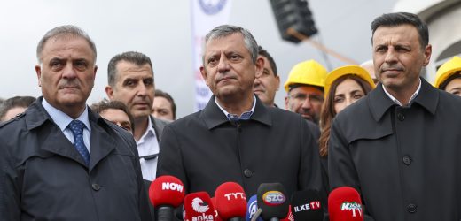 CHP GENEL BAŞKANI ÖZGÜR ÖZEL, 1 MAYIS KUTLAMASINA KATILDI