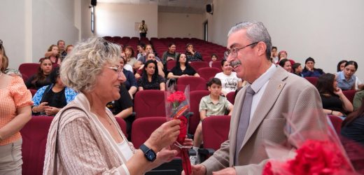 KARATAŞ’TA ANNELER GÜNÜ COŞKUSU: BAŞKAN KARATAŞ’TAN ANLAMLI KUTLAMA VE YENİ TESİS MÜJDESİ
