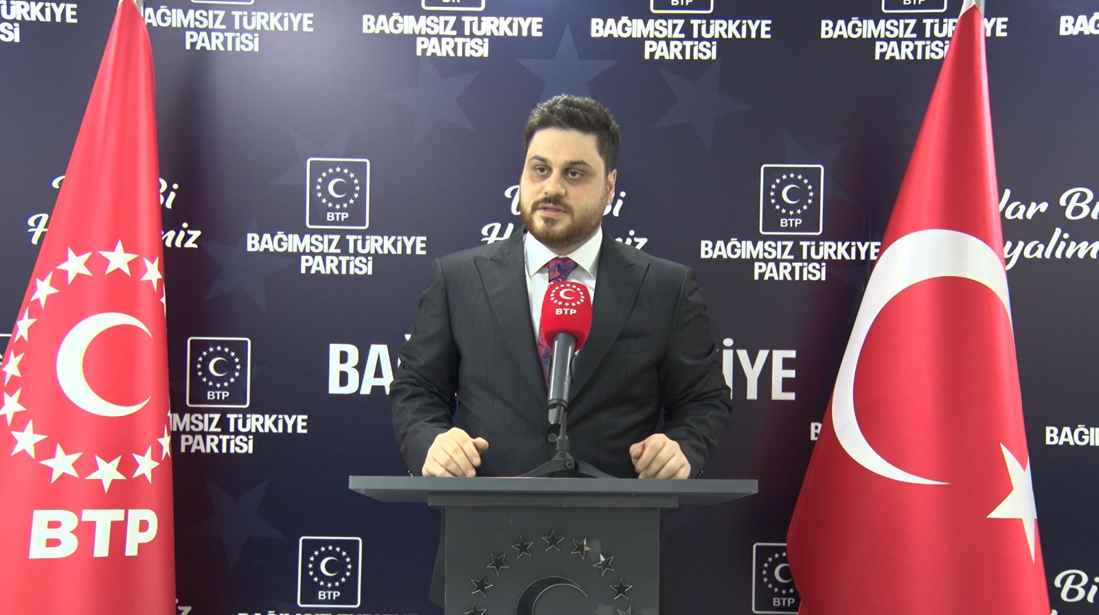 “Ya mahkûmiyet, ya milli duruş!”
