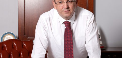 Ayvalık’ta Doğalgaz Sonrası Yol Onarımları Sürüyor
