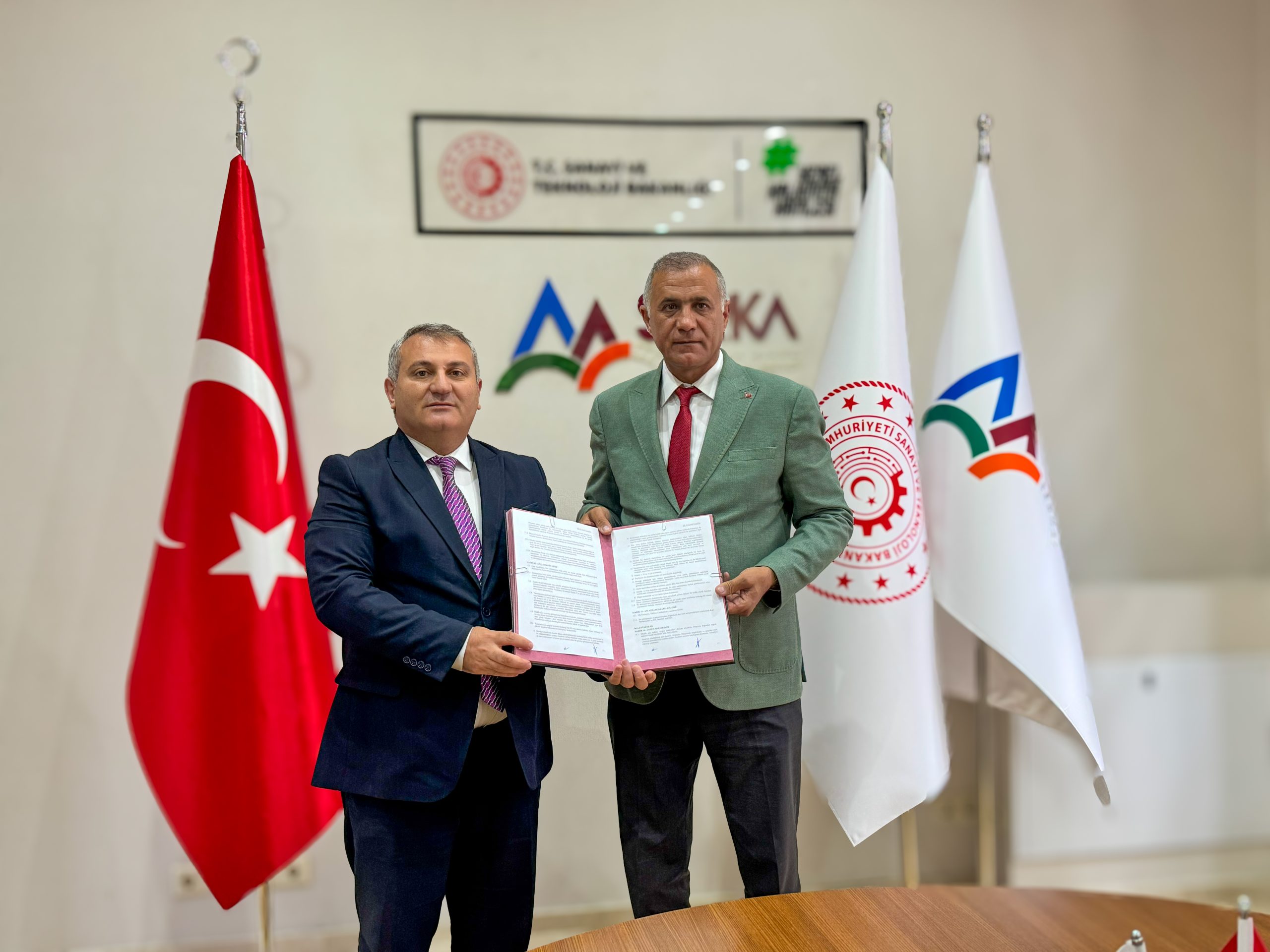 Iğdır OSB’nin Su Altyapısını Güçlendirecek Projenin Sözleşmesi İmzalandı