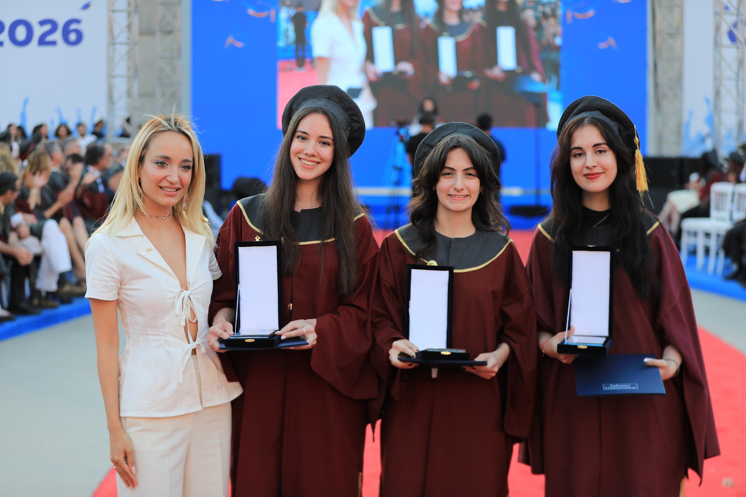 Sabancı Üniversitesi’nin 24. dönem lisans ve 27. dönem lisansüstü mezuniyet töreni gerçekleşti