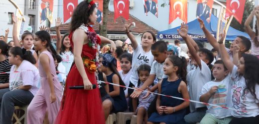Derince’de Yaz Akşamları Etkinliklerle Renkleniyor