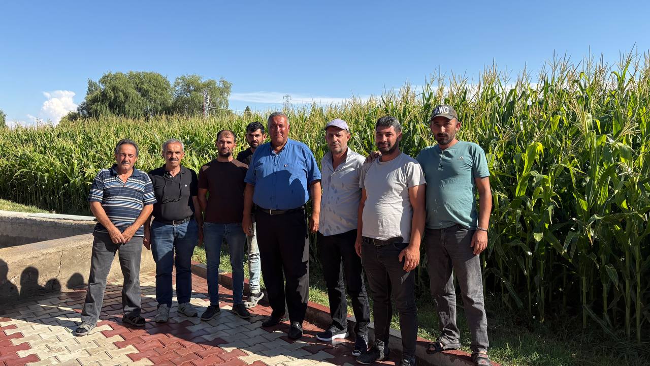 CHP NİĞDE MİLLETVEKİLİ ÖMER FETHİ GÜRER’E DERT YANAN ÇİFTÇİ “DESTEK İSTEMİYORUZ, GÜBREYİ, MAZOTU, ELEKTRİĞİ DÜŞÜRÜN”