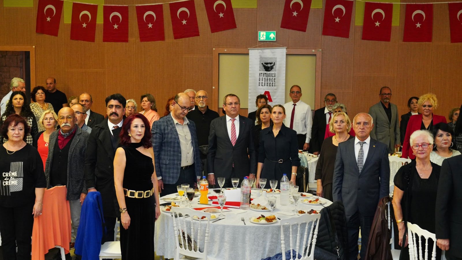 ADD Ayvalık’ın gecesinde Atatürk’ün devrimlerine bağlılık mesajı