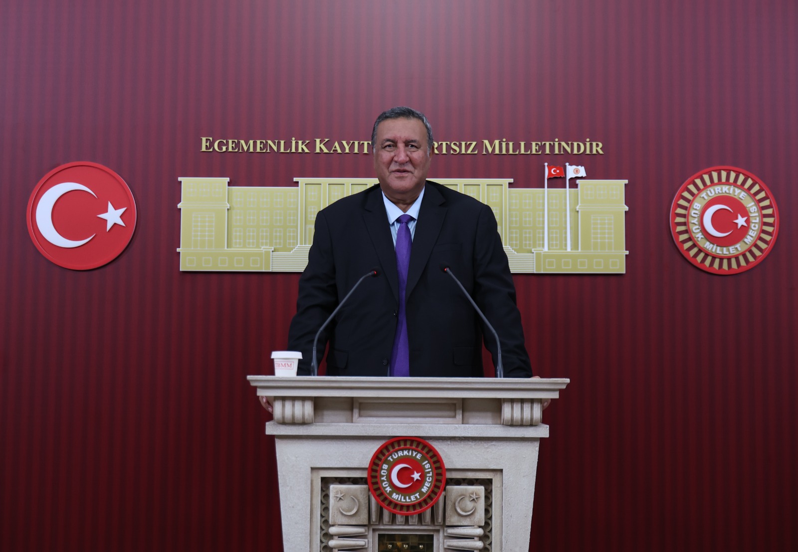 GÜRER’DEN SÜT ÜRETİMİNDEKİ GERİLEME UYARISI 3 YILDA 112 BİN AHIR KAPANDI