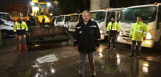 Bayrampaşa’da yağış mesaisi: Başkan Vekili Akın sahada