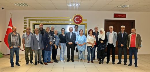 KaymakamTiryaki, Maltepe’de görev yapan yerel gazetecileri kahvaltı’da ağırladı