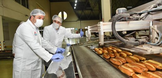 Halkçı Maltepe Belediyesi 18 mahallede ücretsiz ekmek dağıtacak