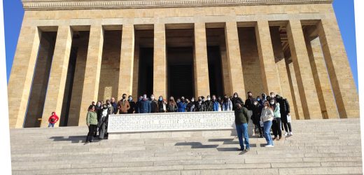 KINIK BELEDİYESİ ÖĞRENCİLERLE ANITKABİR’DE