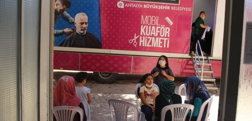 Antalya Büyükşehir Belediyesi halka hizmet etmekten kaçınmıyor