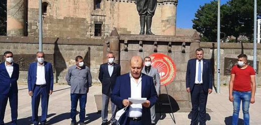 CHP’NİN KURULUŞUNUN 97.YIL DÖNÜMÜ BİTLİS’TE KUTLANDI