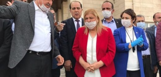 Adana’nın Ceyhan ilçesi Belediye Başkanlığına, CHP’li meclis üyesi Hülya Erdem seçildi