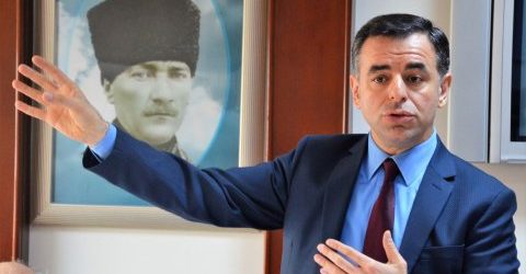 BARIŞ YARKADAŞ’IN YAYINLADIĞI AĞUSTOS AYINDA MEDYADA YAŞANAN HAK İHLALLERİ MADDE MADDE İSE ŞÖYLE: