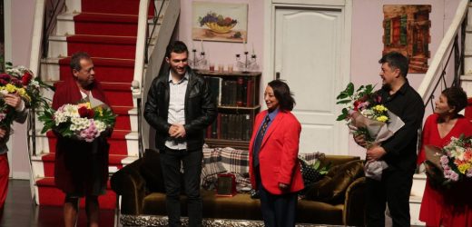 Erbaa’da Yasemin Yalçın Tiyatrosuna Yoğun İlgi