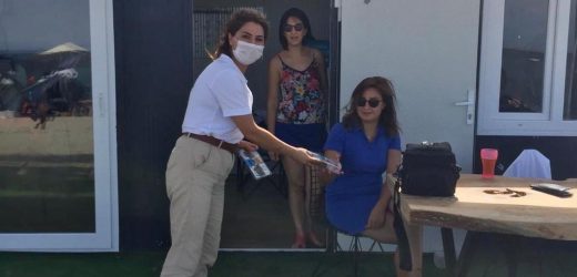 Dünya Kediler Günü nedeniyle Ayvalık Belediyesi bin 800 adet  kedi maması dağıttı