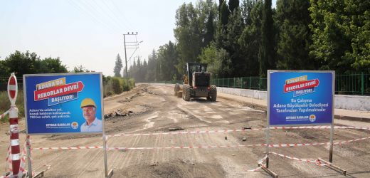 Adana’nın dört bir yanında asfalt hizmeti sürüyor