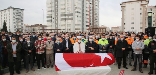 Atakum Belediyesi kazada kaybettiği emekçilerini son yolculuğuna uğurladı
