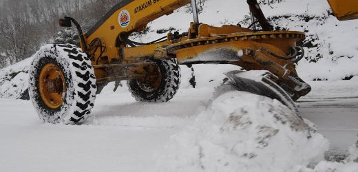 Atakum’da karla mücadele başladı