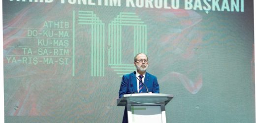 10. ATHİB Dokuma Kumaş Tasarım Yarışmasında Ödüller Sahiplerini Buldu