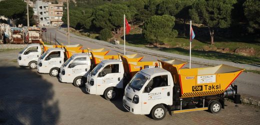 AYVALIK BELEDİYESİ TEMİZLİK HİZMETLERİNİ KENDİ ÖZKAYNAKLARIYLA YÜRÜTÜYOR…