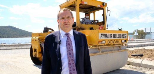 KÜÇÜKKÖY KAVŞAĞI ARAÇ VE YAYA TRAFİĞİ İÇİN GÜVENLİ HALE GETİRİLDİ