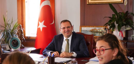 KİTAPLARLA ARANIZA SOSYAL MESAFE KOYMAYIN!