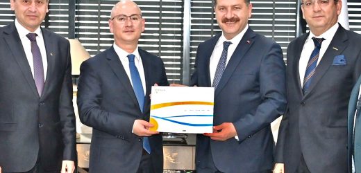 BALIKESİR VALİSİ VE BÜYÜKŞEHİR BAŞKANI FESTİVALE DAVET EDİLDİ