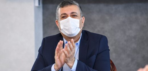 KORONAVİRÜS TEDAVİSİ BİTEN BAŞKAN BOZKURT GÖREVİNE BAŞLADI