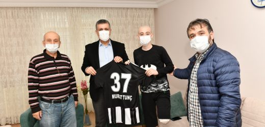 BAŞKAN BOZKURT’TAN AYAĞI KESİLEN TUNÇ’A DAYANIŞMA ZİYARET